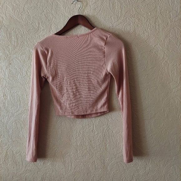Active USA light pink ribbed long sleeve crop top w cross front detail Sz small - Picture 5 of 8